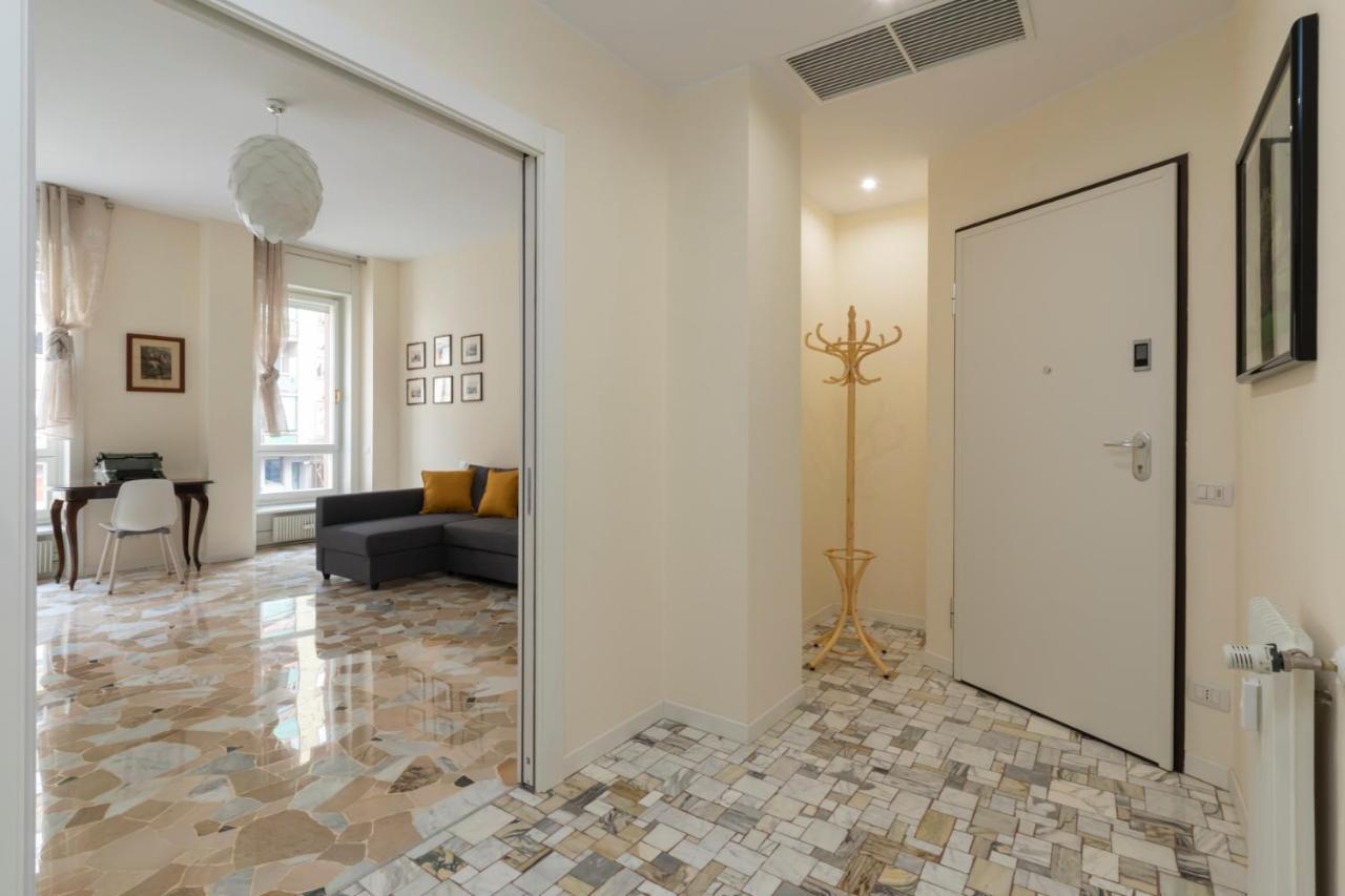 Joivy Modern 2Bed Flat With Balcony, 250M From M5 Foppa And M2 Sant'Agostino Apartment Milan Exterior photo