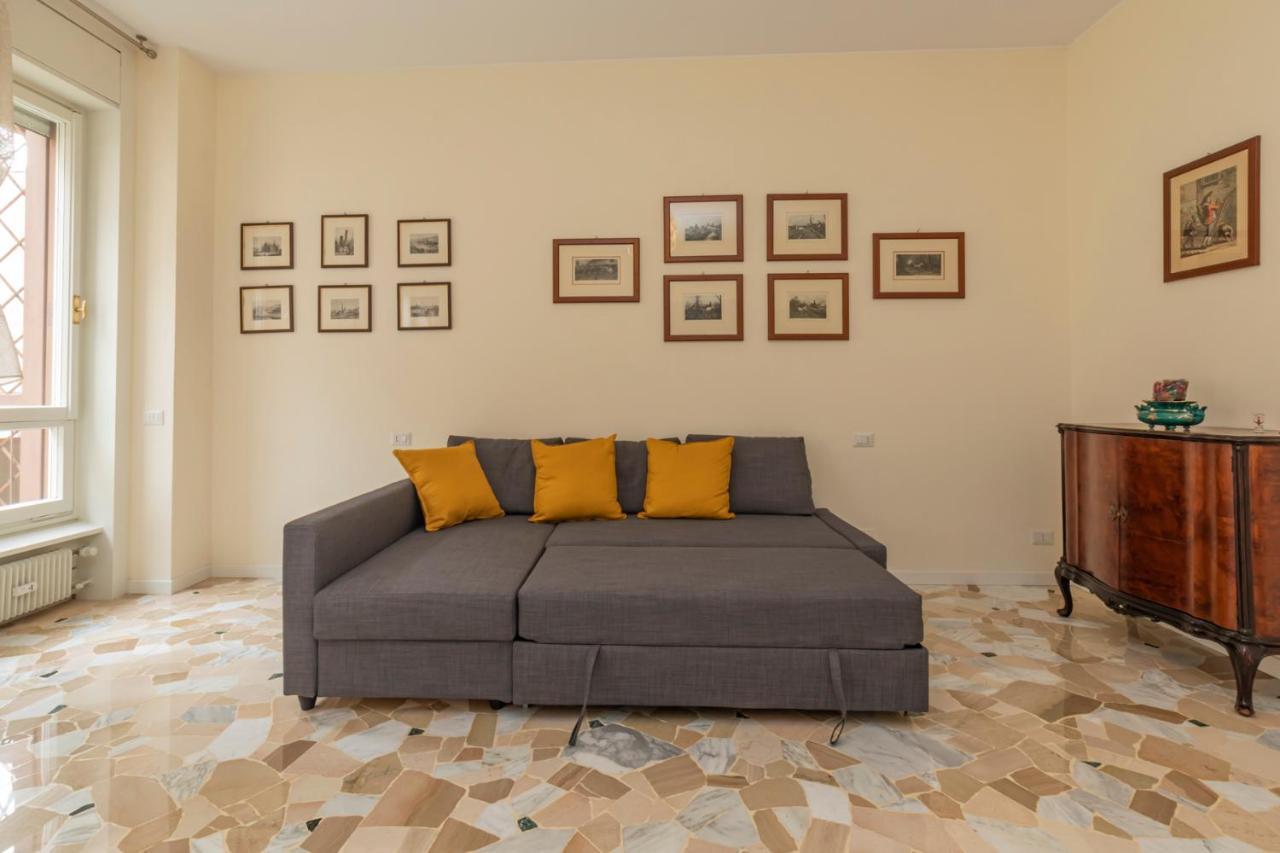 Joivy Modern 2Bed Flat With Balcony, 250M From M5 Foppa And M2 Sant'Agostino Apartment Milan Exterior photo